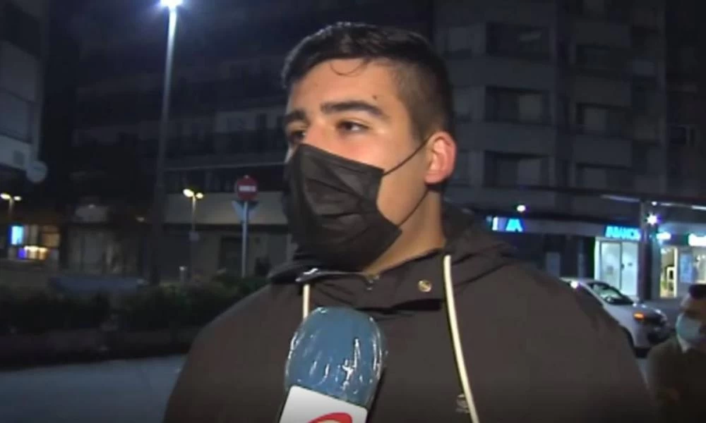 Γαλικία: Του έκοψαν πρόστιμο επειδή έτρωγε φιστίκια στο παγκάκι!